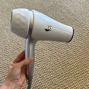 T3 Luxe White and Silver Hair Dryer